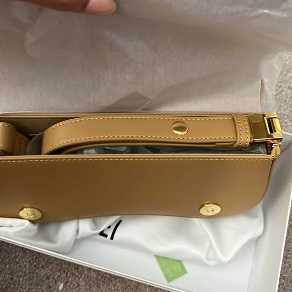 JW Pei joy shoulder bag - acorn brown NEVER USED - Picture 4 of 9